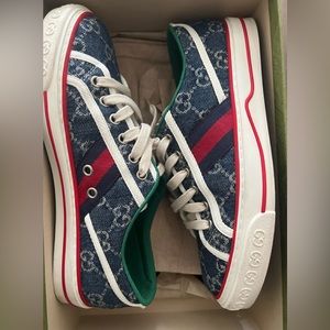 Gucci sneakers size 38